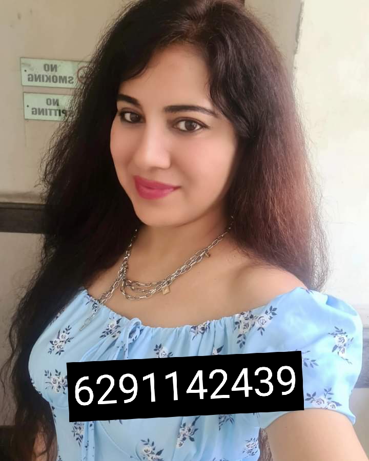 Riya call girl service provider best regards service