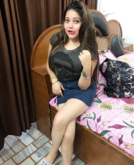 Escort service Nirman vihar call girls laxmi nagar east Delhi