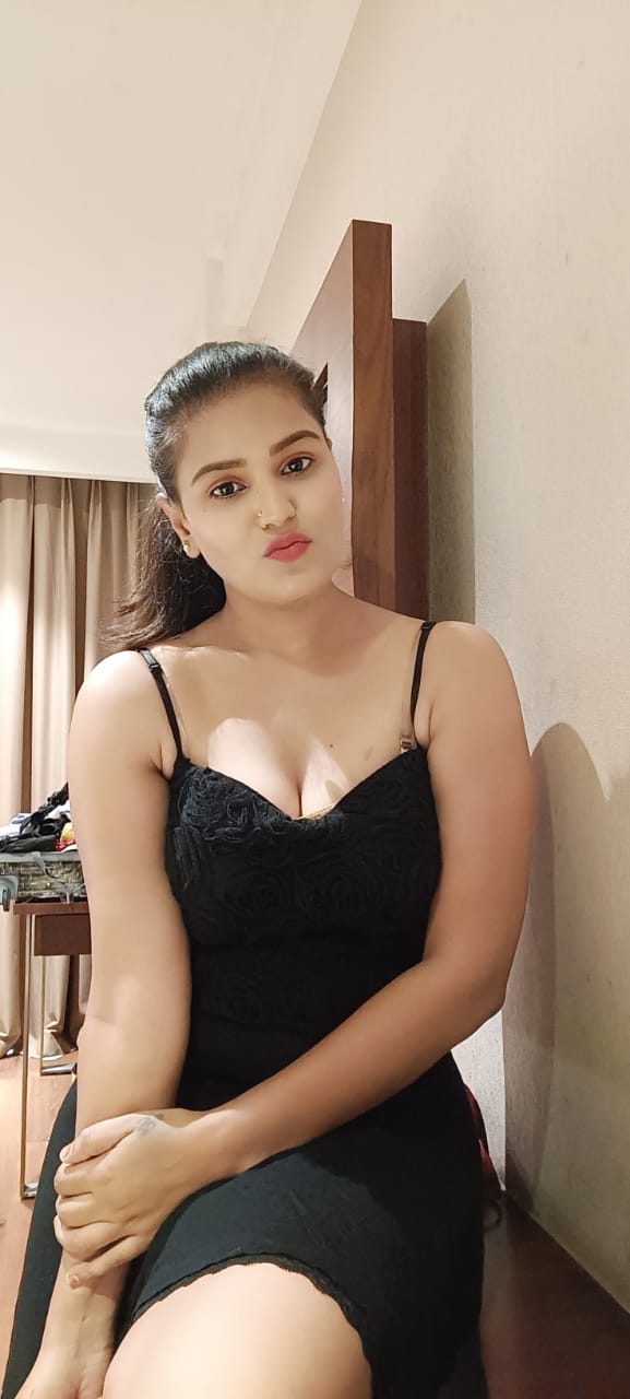 KOMAL❣️ CASH PAYMENT ❣️NO ANY ADVANCE OR ONLINE 