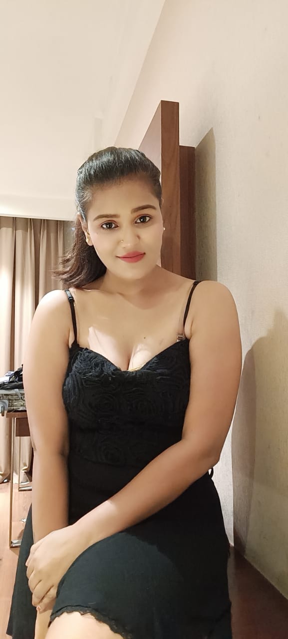 KOMAL❣️ CASH PAYMENT ❣️NO ANY ADVANCE OR ONLINE 