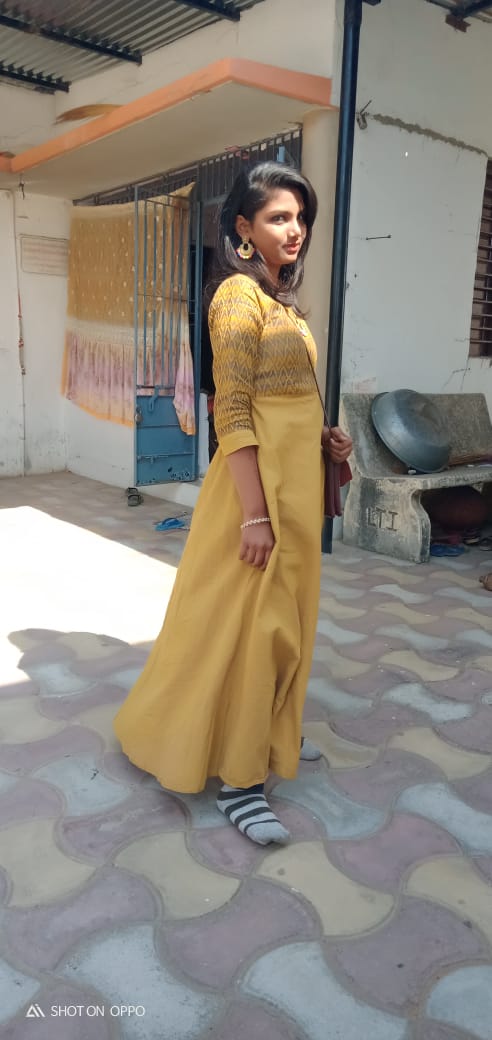 Model aunty college girl housewife bhabhi only cash payment  hour av
