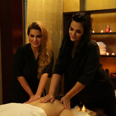 Beautiful Female To Male Body Massage Spa In Aurangabad 