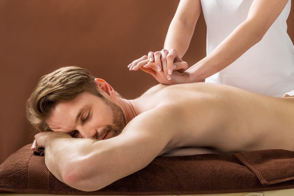 Beautiful Female To Male Body Massage Spa In Aurangabad 