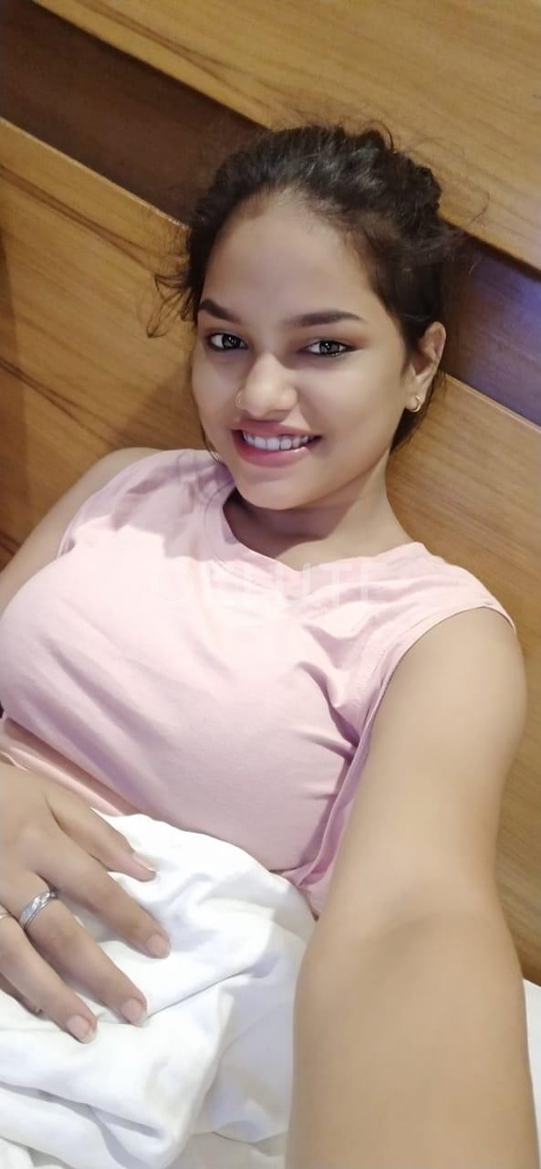 Secunderabad Myself Divya College girls and hot Busty available 