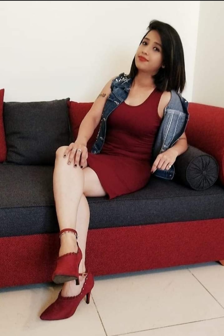 Call Pooja  anaconda sex karegi