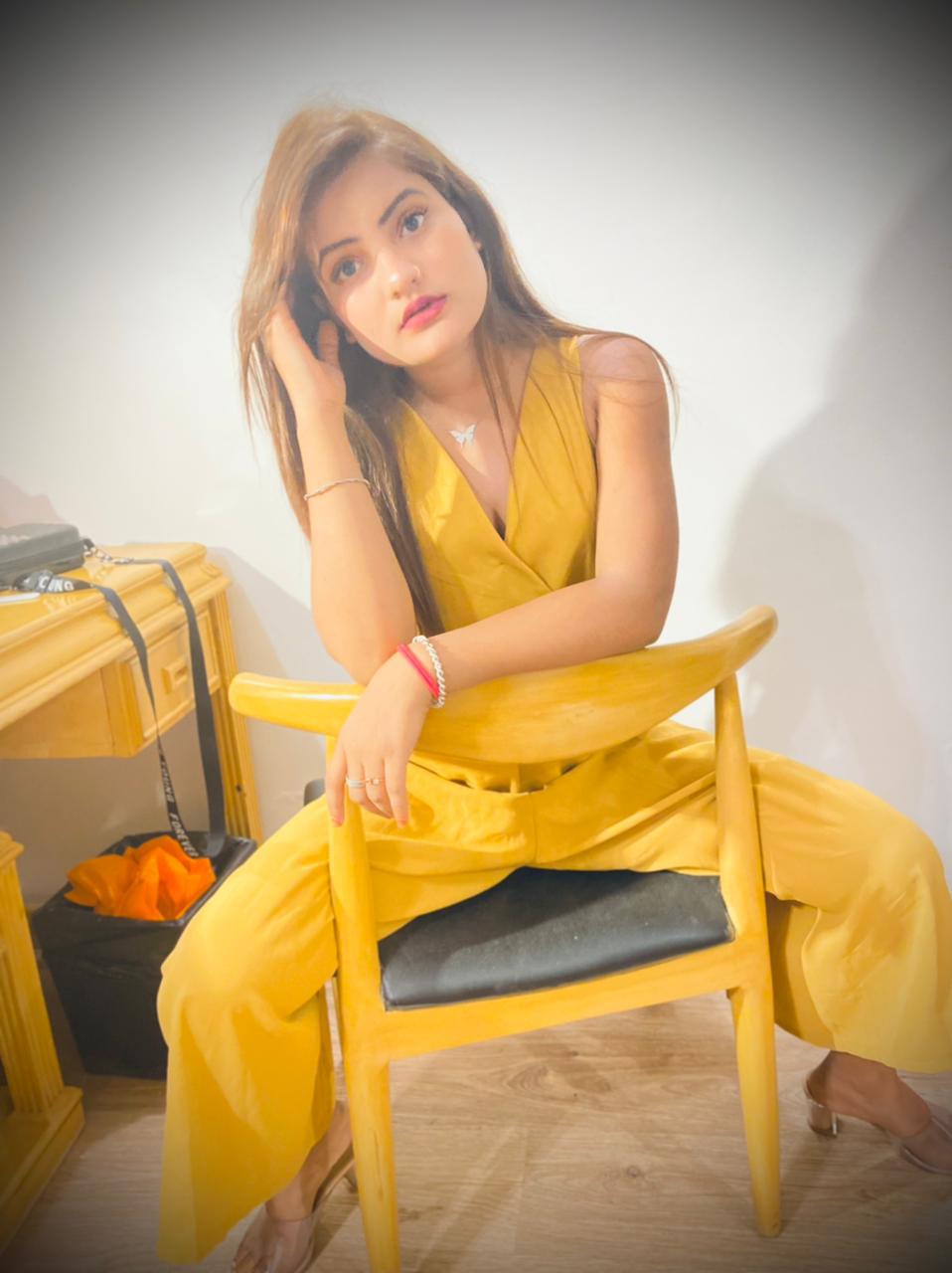 Cuttack low 👉🤙𝟗𝟗𝟖𝟕𝟕𝟓𝟖𝟏𝟗𝟓 price high profile college students house wife available