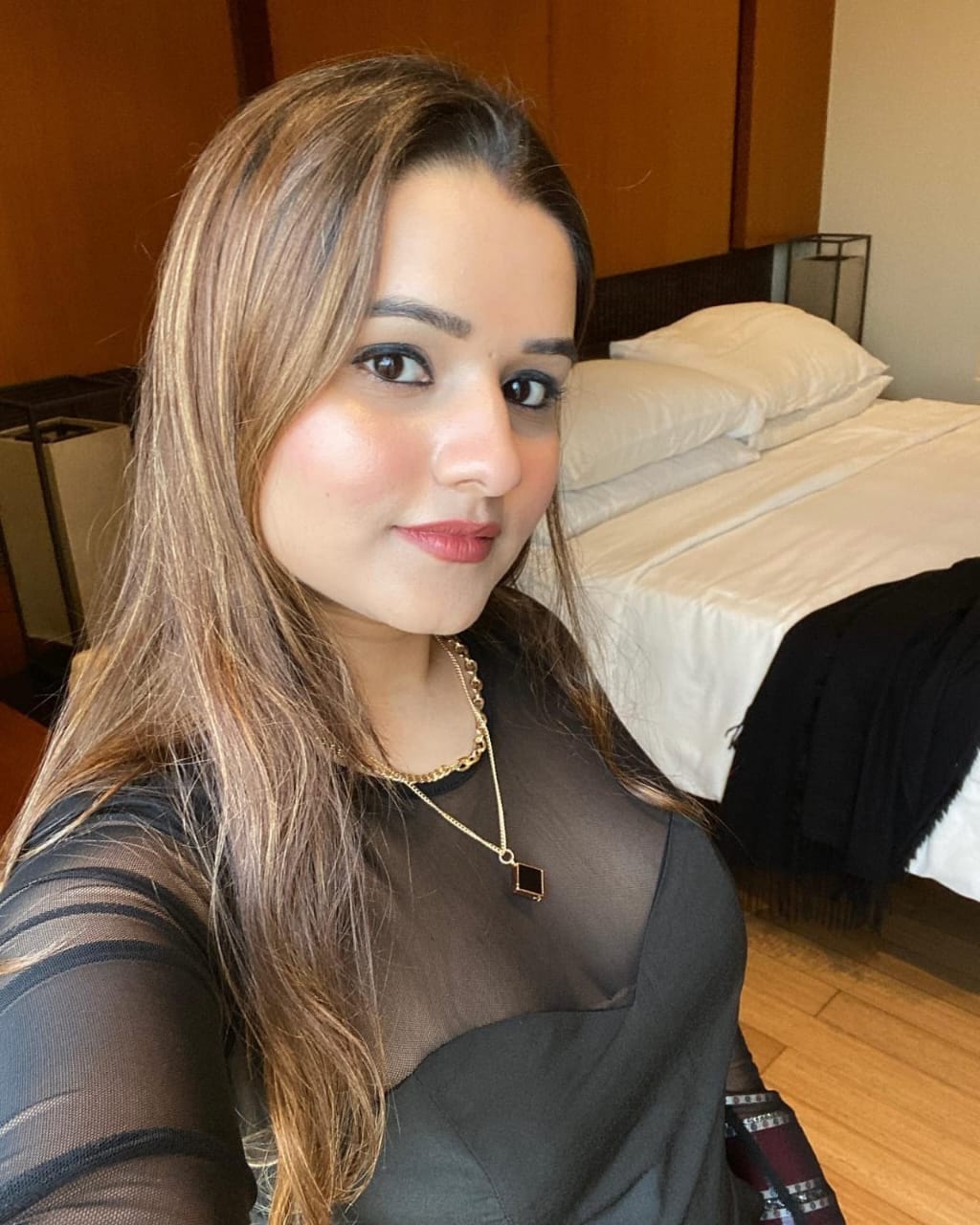 Alwal Low rate safe and secure genuine college girl, Bhabhi, Aunty