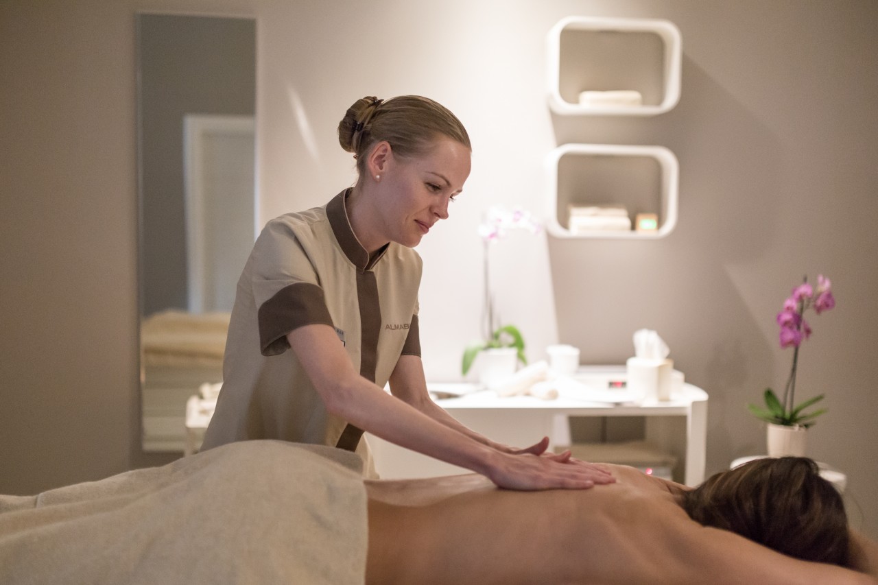 Extra Services Female To Male Body Massage In Dombivali 