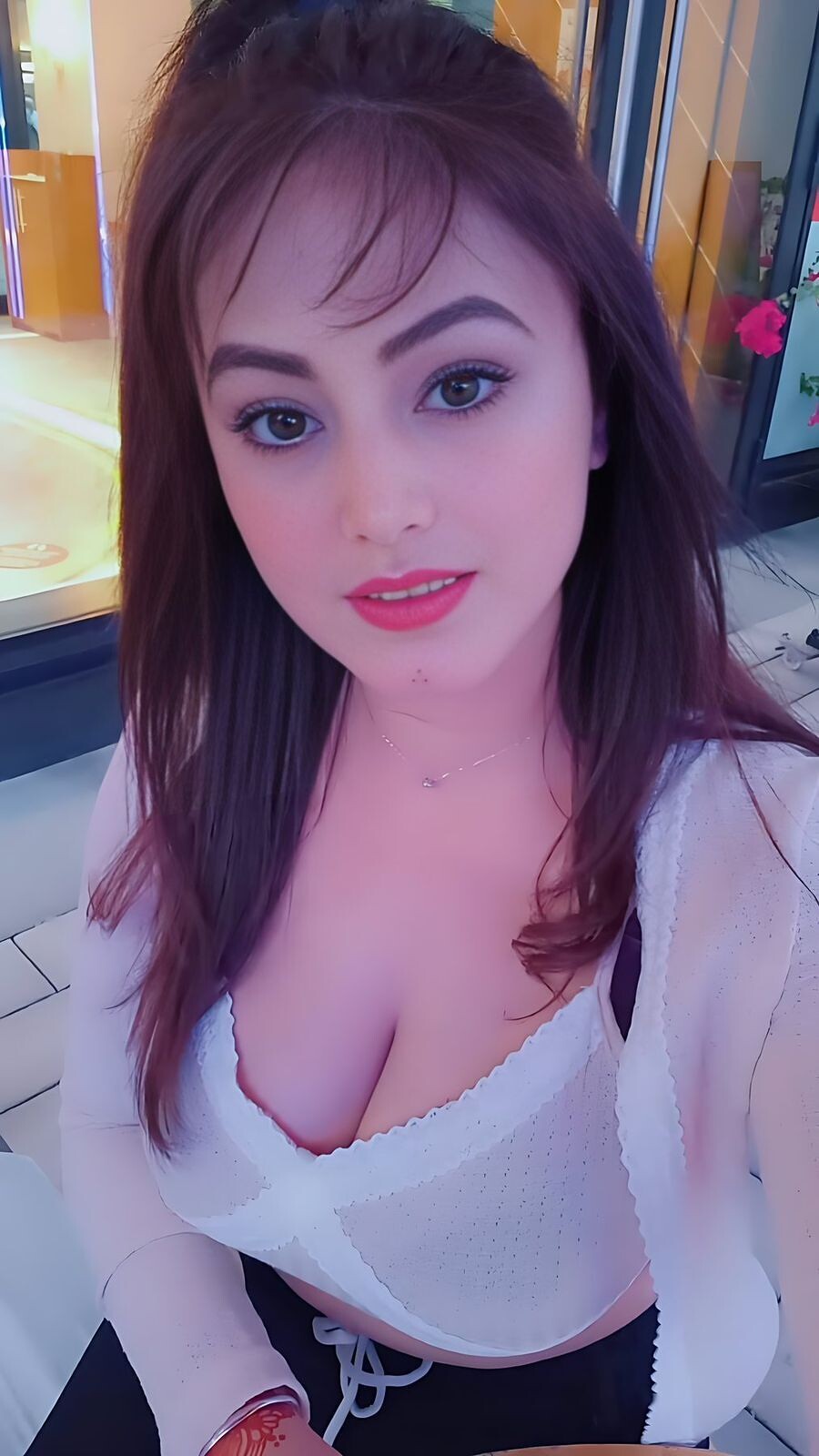 Lucknow Call Girls Offers Sex Service Near Lucknow Airport city and hotel