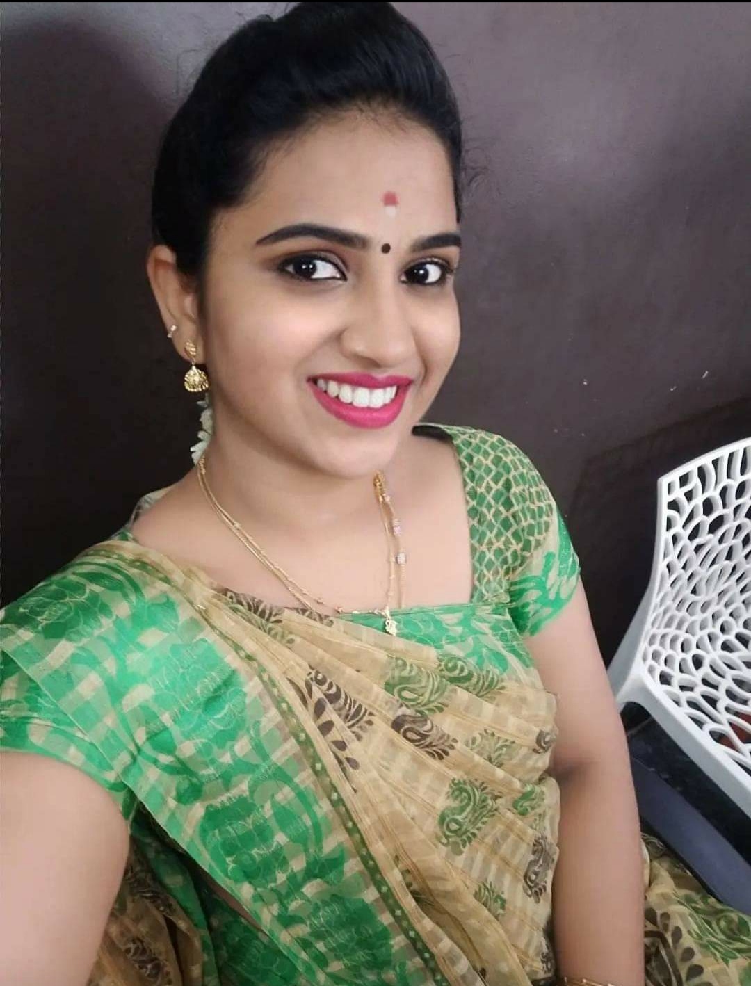 Vellore escort service only cash payment hand to hand video call service
