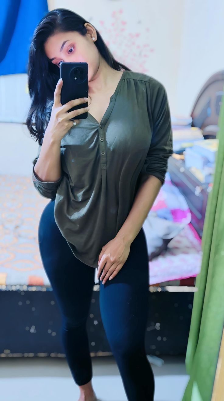 Gachibowli Most beautiful college girl low price available
