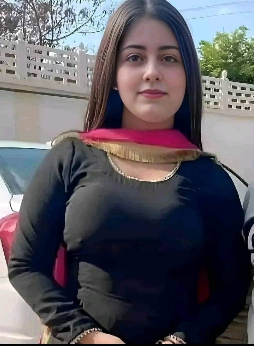 Agar Call & whatsapp 📞 𝟕𝟐𝟓𝟎𝟖𝟔𝟒𝟒𝟔𝟗 🌹 Hot sexy Most Beautiful independen