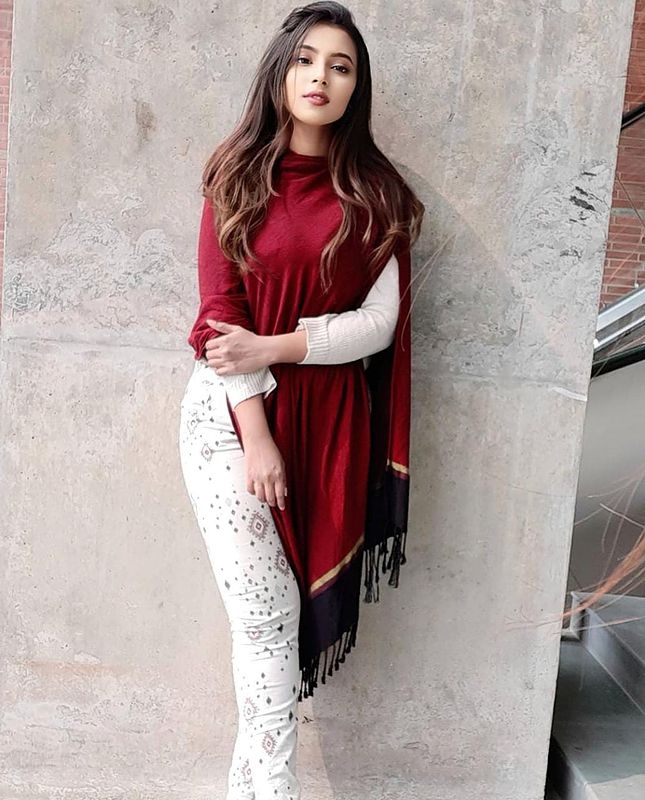 CALL POOJA LOW PRICE  safe and secure  Day and Night Call/WhatsApp