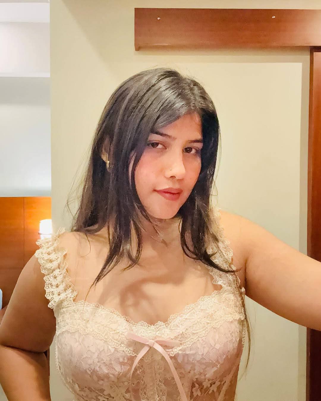 INDEPENDENT NEWTOWN CALL GIRLS ESCORTS SERVICES