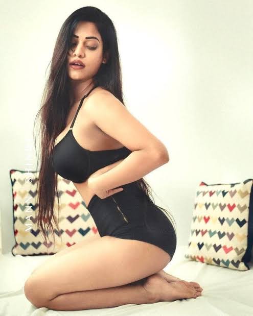Meerut Call girl escort 𝟵𝟴𝟮𝟳𝟬𝟵𝟬𝟱𝟳𝟴 Call me punam call girls * hour available