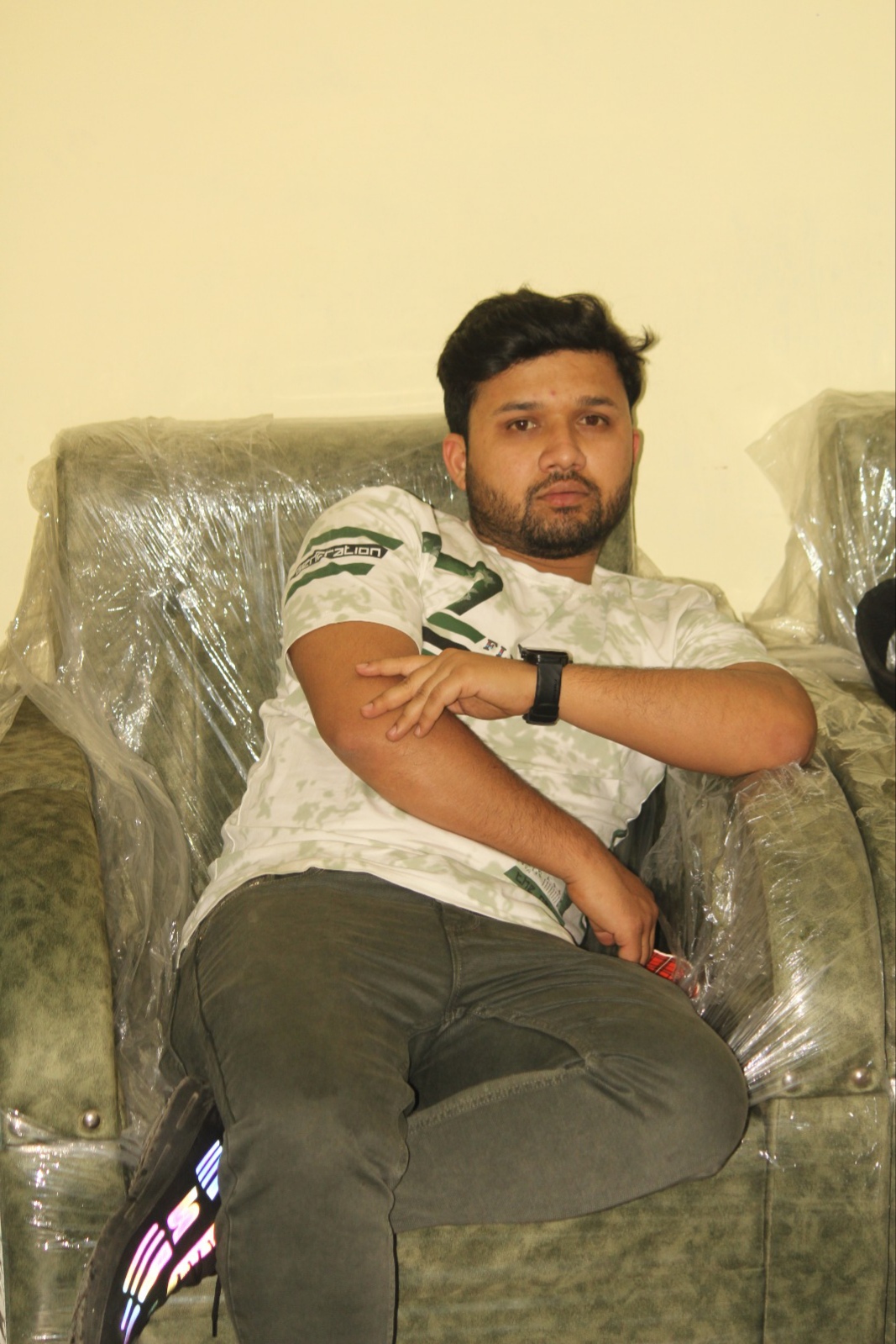 Exclusive Male Escort – Experience Unmatched Charm & Companionship