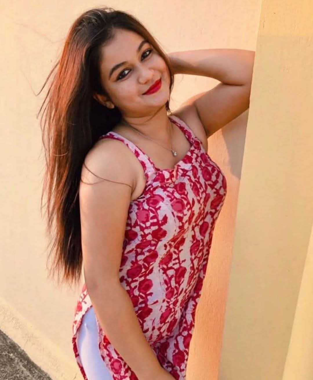 low 👉🤙𝟗𝟗𝟖𝟕𝟕𝟓𝟖𝟏𝟗𝟓 price high profile college students house wife available