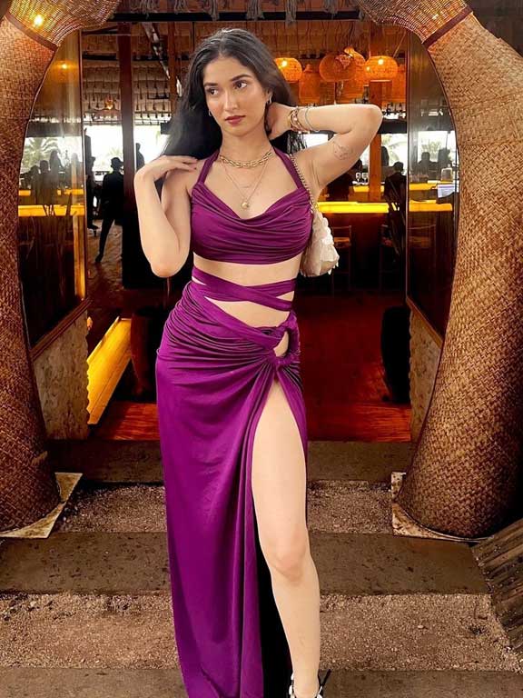 Call Girls In Karol Bagh Delhi | Call Me 𝟗𝟴𝟏𝟖𝟰𝟳𝟎𝟖𝟖𝟓