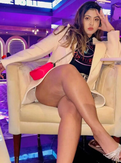 Call girls in Munirka (DELHI) 𝟗𝟴𝟏𝟖𝟰𝟳𝟎𝟖𝟖𝟓 Escort Service