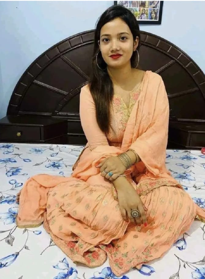 Bahadurgarh I am service Ruhi Chohan college Sexy girls real and full enjoy safe and secure