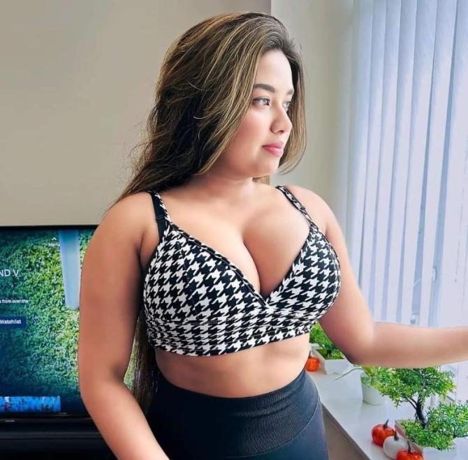 Call Girls in Shahdara, Delhi 𝟗𝟴𝟏𝟖𝟰𝟳𝟎𝟖𝟖𝟓 Escort Service