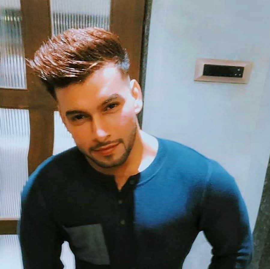 A proffesional male escort