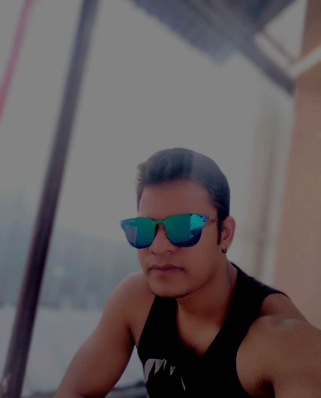 I AM ESCORT BOY
