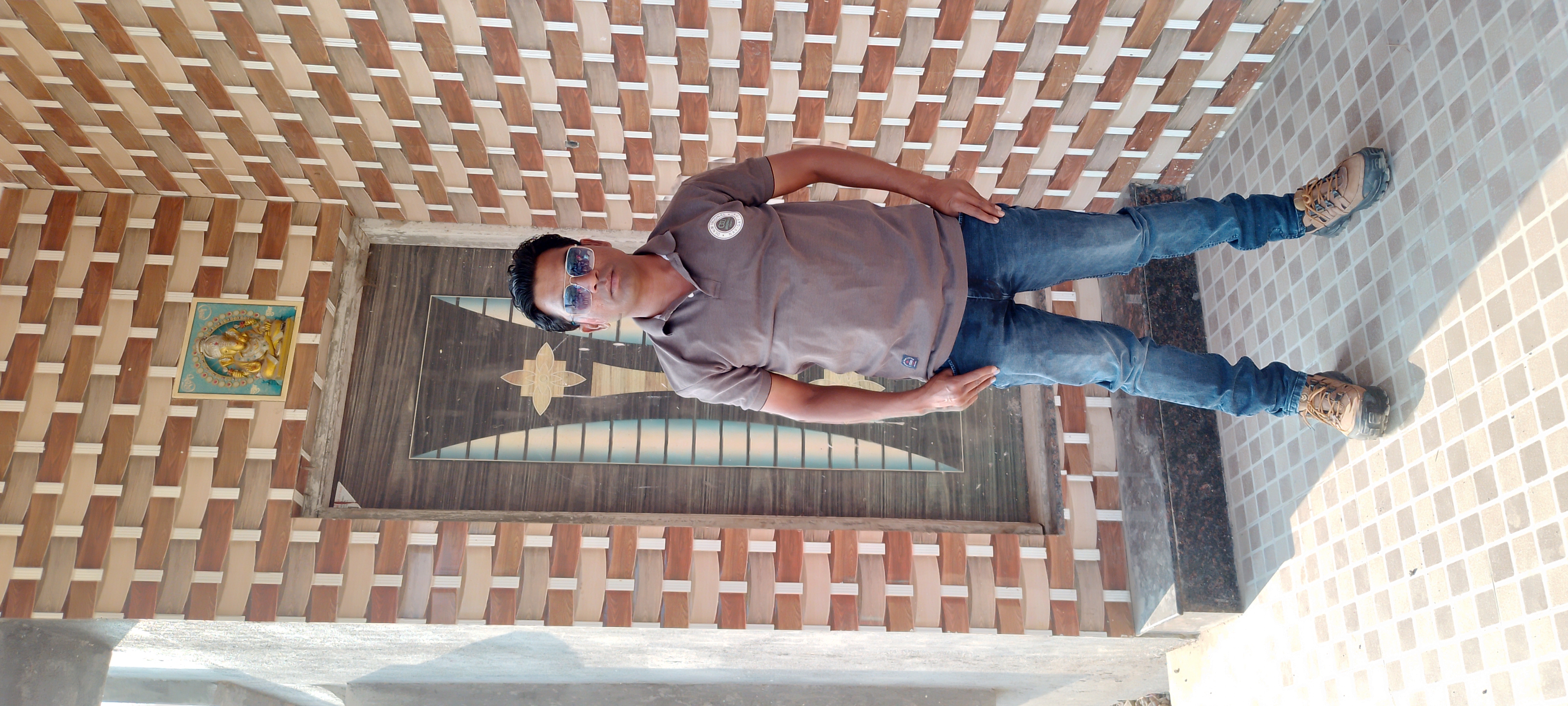 Male escort service and massage service is availble only for females.